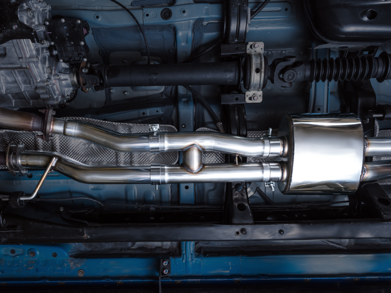 AWE 16-22 Toyota Tacoma 0FG Catback Exhaust w/ BashGuard - Dual Diamond Black Tips - awdtuningtx